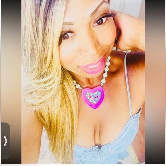 Quick deep in the Pool Necklace 💦🏐👙 - Picture 5 of 5